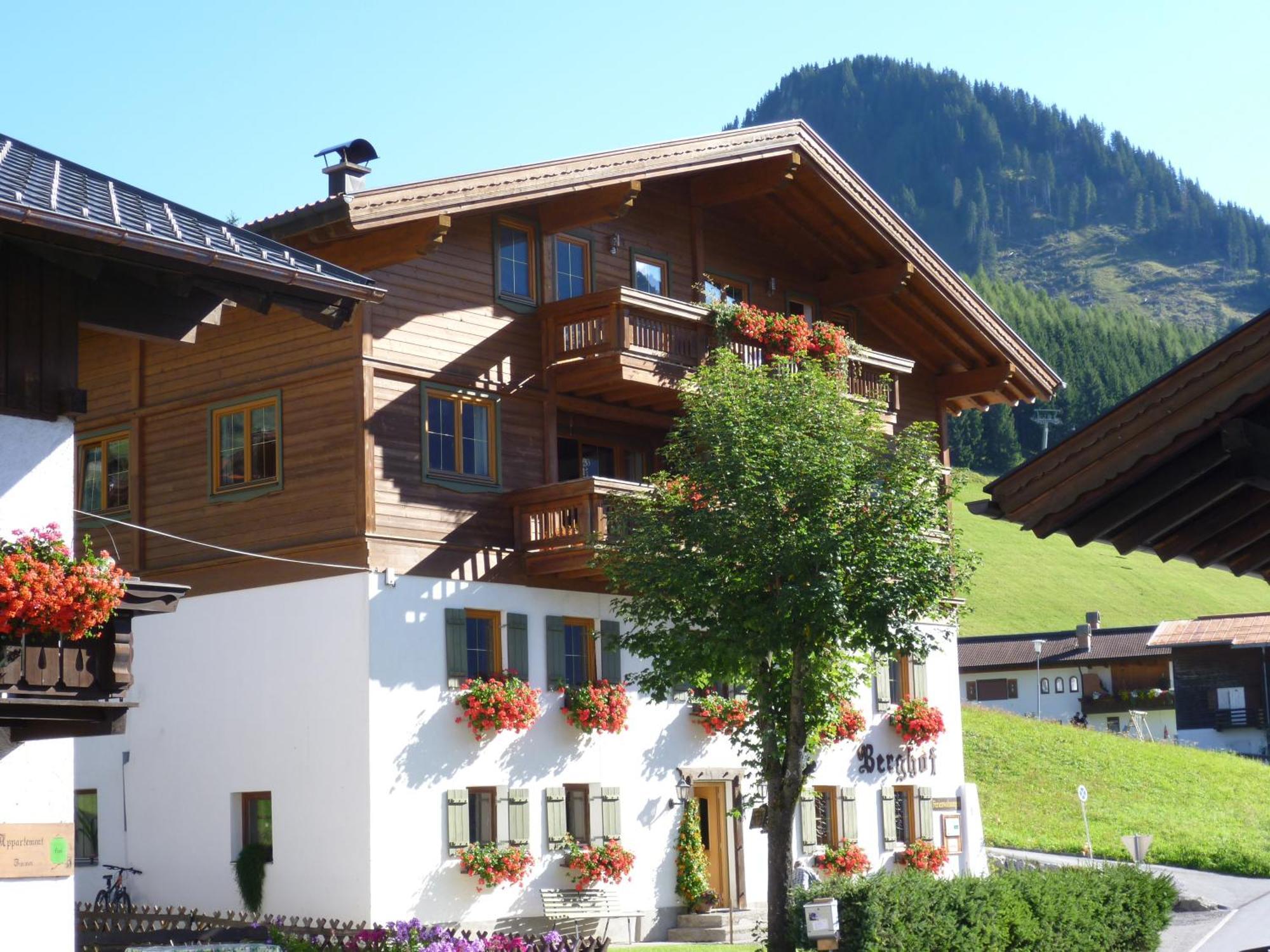 Berghof Hotel Berwang Exterior photo